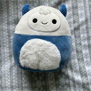 Yeti Squishmallow